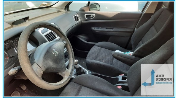 PEUGEOT 307 del 2006 parti usate e ricambi - Tipo Motore NFU