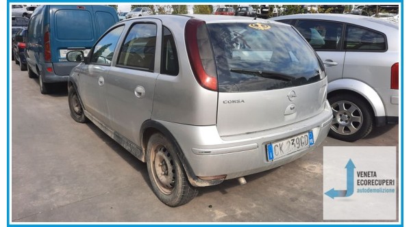 OPEL CORSA X01 del 2003 parti usate e ricambi