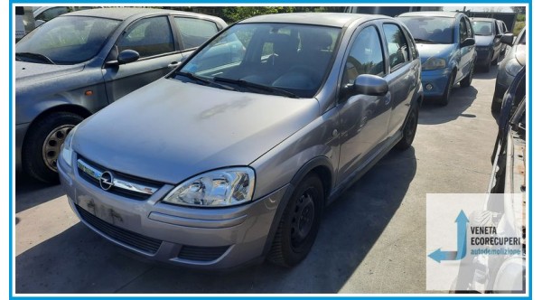 OPEL CORSA X01 del 2005 parti usate e ricambi
