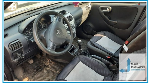 OPEL CORSA X01 del 2005 parti usate e ricambi