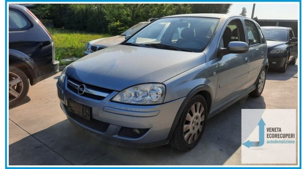 OPEL CORSA X01 del 2004 parti usate e ricambi