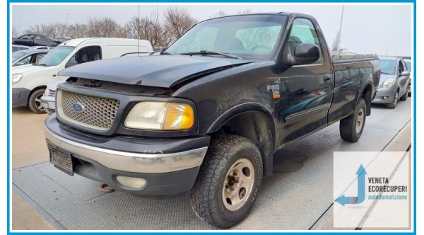 FORD F-150 10a Serie del 2004 parti usate e ricambi - Tipo Motore V846L