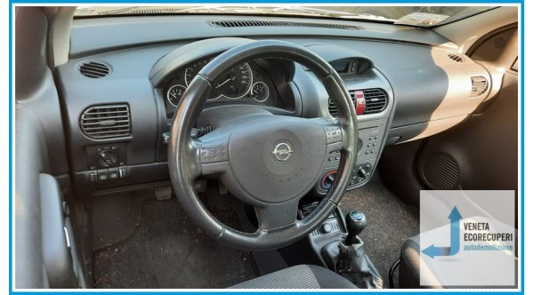 OPEL CORSA X01 del 2004 parti usate e ricambi