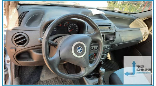 FIAT PUNTO 1N/1P del 2005 parti usate e ricambi - Tipo Motore 188A4000