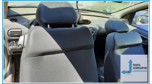 OPEL CORSA X01 del 2005 parti usate e ricambi - Tipo Motore Z10XEP