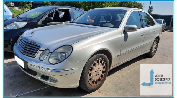 MERCEDES-BENZ Classe E W/S211 del 2002 parti usate e ricambi - Tipo Motore 646961