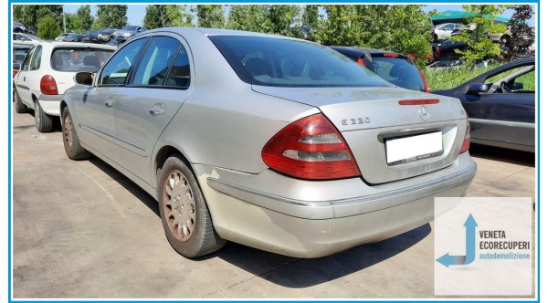 MERCEDES-BENZ Classe E W/S211 del 2002 parti usate e ricambi - Tipo Motore 646961