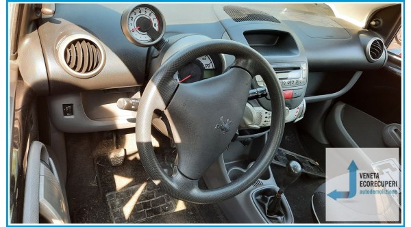 PEUGEOT 107 del 2010 parti usate e ricambi - Tipo Motore 1KR