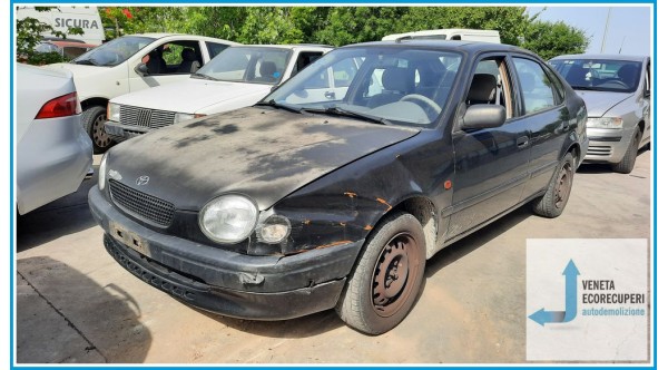 TOYOTA CARINA E del 1999 parti usate e ricambi - Tipo Motore 4EFE