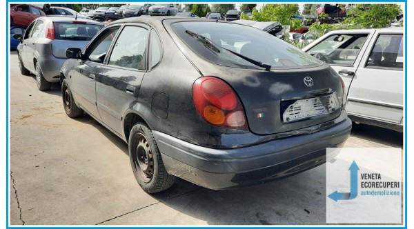 TOYOTA CARINA E del 1999 parti usate e ricambi - Tipo Motore 4EFE