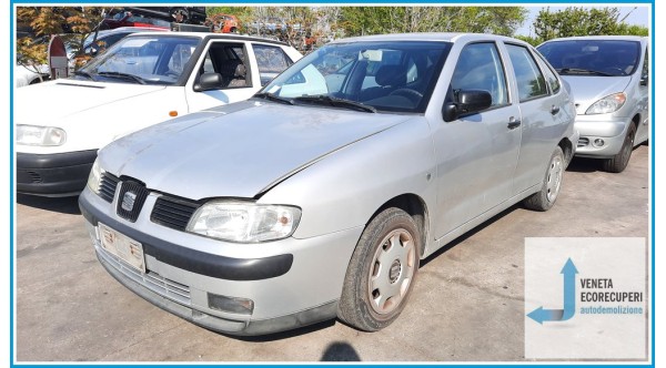 SEAT CORDOBA 6K del 2001 parti usate e ricambi - Tipo Motore AQM