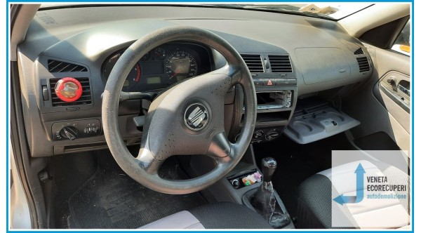 SEAT CORDOBA 6K del 2001 parti usate e ricambi - Tipo Motore AQM
