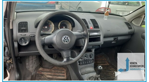 VOLKSWAGEN POLO 3a Serie del 2000 parti usate e ricambi - Tipo Motore AUD
