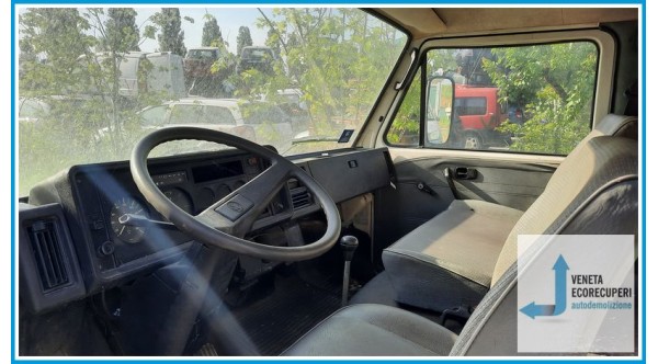 VOLKSWAGEN T3 T25 del 1987 parti usate e ricambi - Tipo Motore DV
