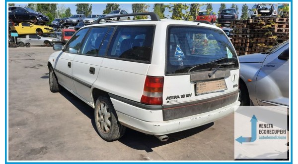 OPEL ASTRA T92 del 1997 parti usate e ricambi - Tipo Motore X18XE