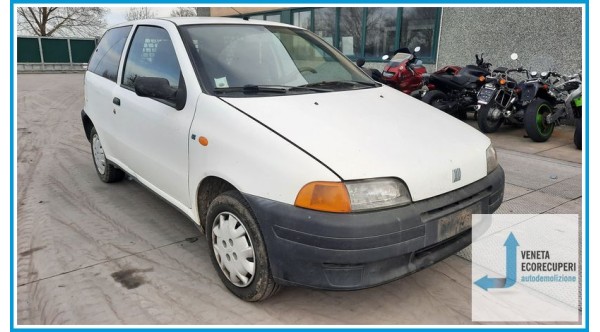 FIAT PUNTO 1N/1P del 2000 parti usate e ricambi - Tipo Motore 176A3000