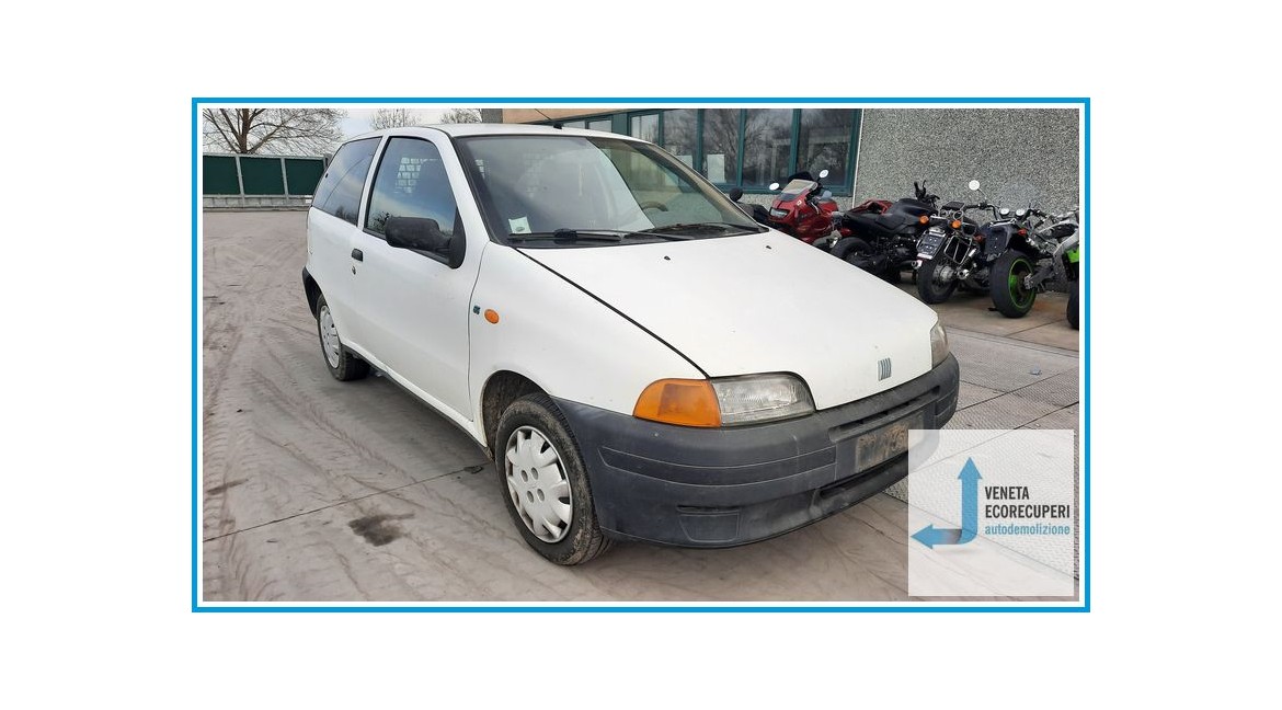 FIAT PUNTO 1N/1P del 2000 parti usate e ricambi - Tipo Motore 176A3000