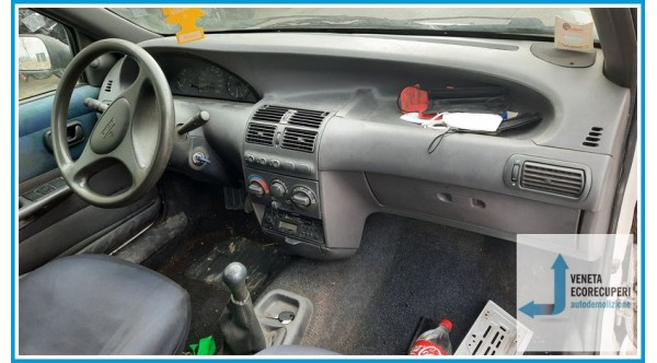 FIAT PUNTO 1N/1P del 2000 parti usate e ricambi - Tipo Motore 176A3000