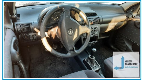 OPEL CORSA S93 del 1999 parti usate e ricambi - Tipo Motore X10XE