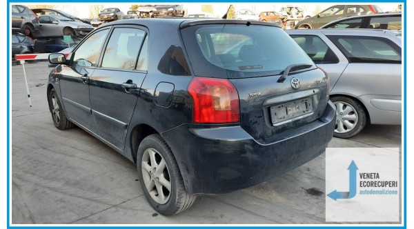 TOYOTA COROLLA 5p del 2004 parti usate e ricambi - Tipo Motore 1CDFTV