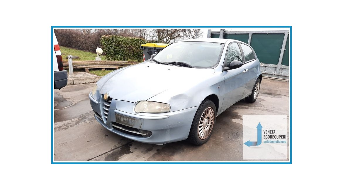 ALFA ROMEO 147 W8 del 2003 parti usate e ricambi