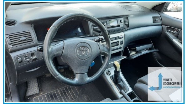 TOYOTA COROLLA 5p del 2004 parti usate e ricambi - Tipo Motore 1CDFTV