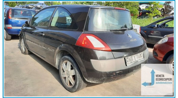 RENAULT MEGANE 2a Serie del 2003 parti usate e ricambi - Tipo Motore K9KF7