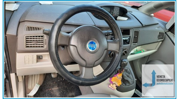 FIAT IDEA 4D/2S del 2004 parti usate e ricambi - Tipo Motore 843A1000