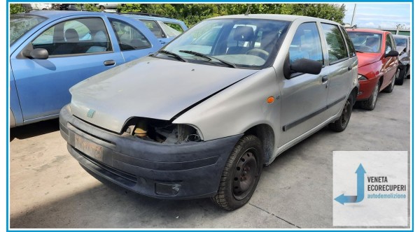 FIAT PUNTO 1a Serie del 1999 parti usate e ricambi - Tipo Motore 176B4000