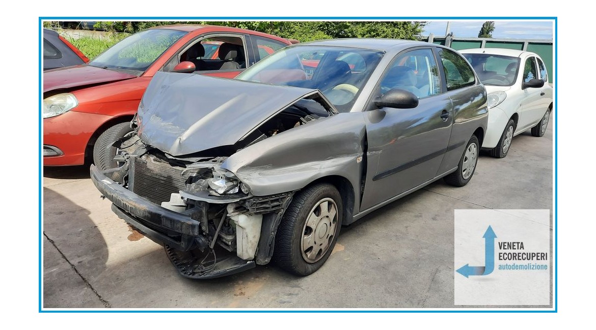 SEAT IBIZA 6L del 2002 parti usate e ricambi - Tipo Motore AZQ