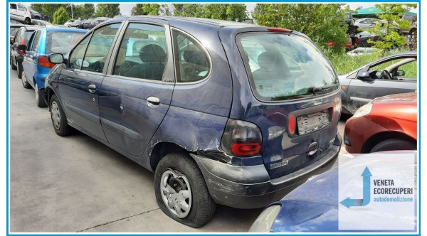 RENAULT MEGANE 1a Serie del 1997 parti usate e ricambi - Tipo Motore K7MA7