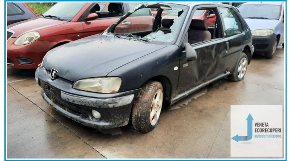PEUGEOT 106 del 1999 parti usate e ricambi - Tipo Motore HDZ