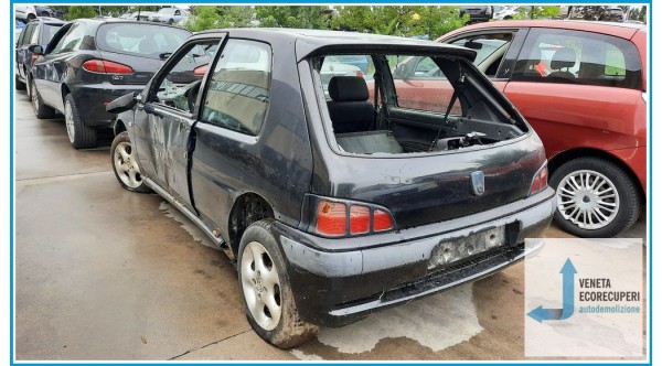 PEUGEOT 106 del 1999 parti usate e ricambi - Tipo Motore HDZ