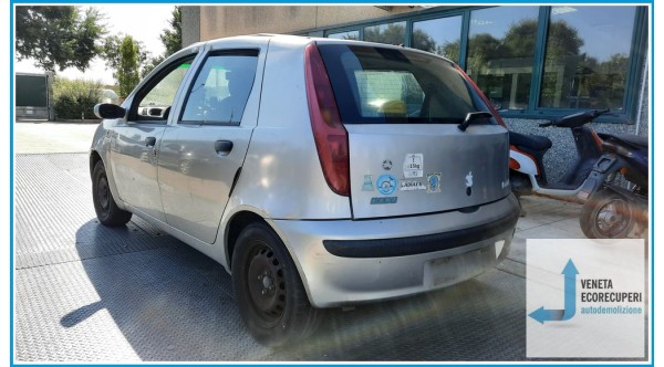 FIAT PUNTO 1N/1P del 2001 parti usate e ricambi - Tipo Motore 188A2000
