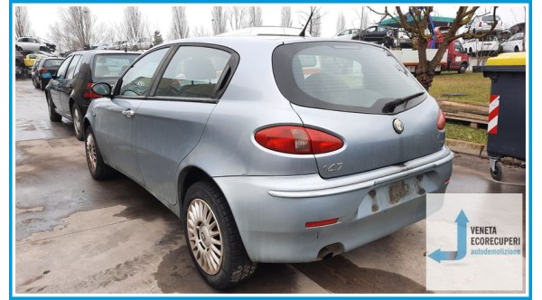 ALFA ROMEO 147 W8 del 2003 parti usate e ricambi