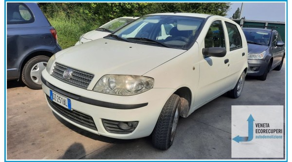 FIAT PUNTO CLASSIC 2U del 2009 parti usate e ricambi - Tipo Motore 188A4000