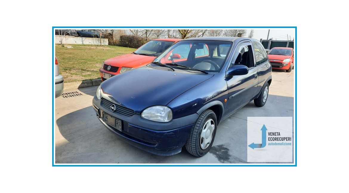 OPEL CORSA S93 del 2000 parti usate e ricambi