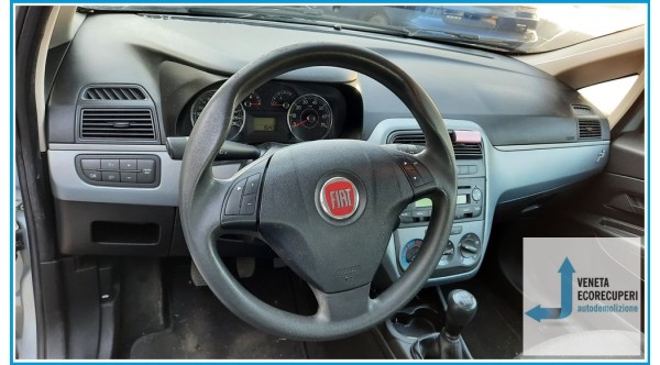 FIAT GRANDE PUNTO 3X del 2009 parti usate e ricambi - Tipo Motore 199A2000