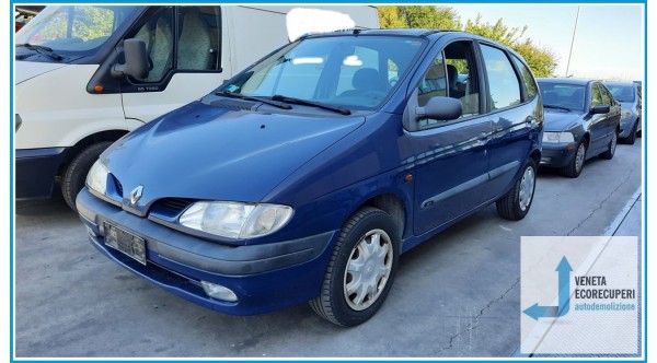 RENAULT MEGANE 1a Serie del 1999 parti usate e ricambi - Tipo Motore K7MA7
