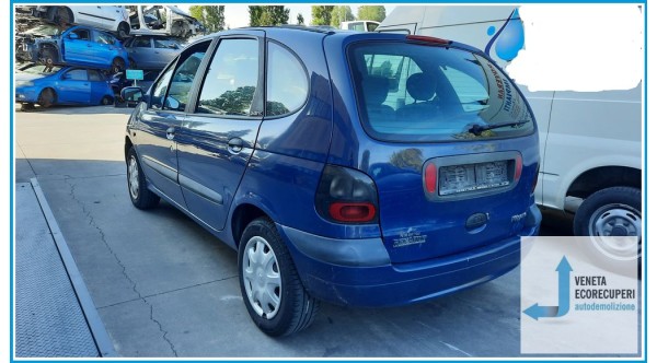 RENAULT MEGANE 1a Serie del 1999 parti usate e ricambi - Tipo Motore K7MA7
