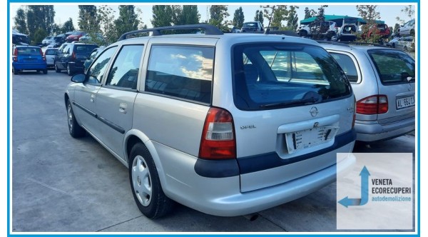 OPEL VECTRA J96 del 1997 parti usate e ricambi