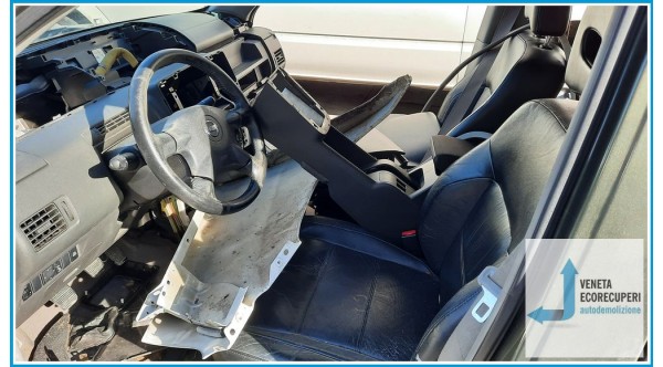 NISSAN X-TRAIL T30 del 2004 parti usate e ricambi - Tipo Motore YD22