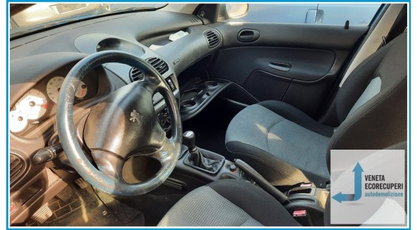 PEUGEOT 206 del 2004 parti usate e ricambi - Tipo Motore HFX