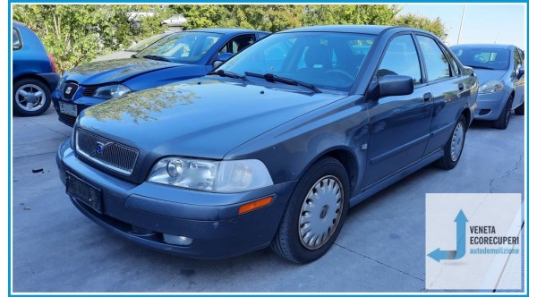 VOLVO S40 del 2001 parti usate e ricambi - Tipo Motore D4192T4