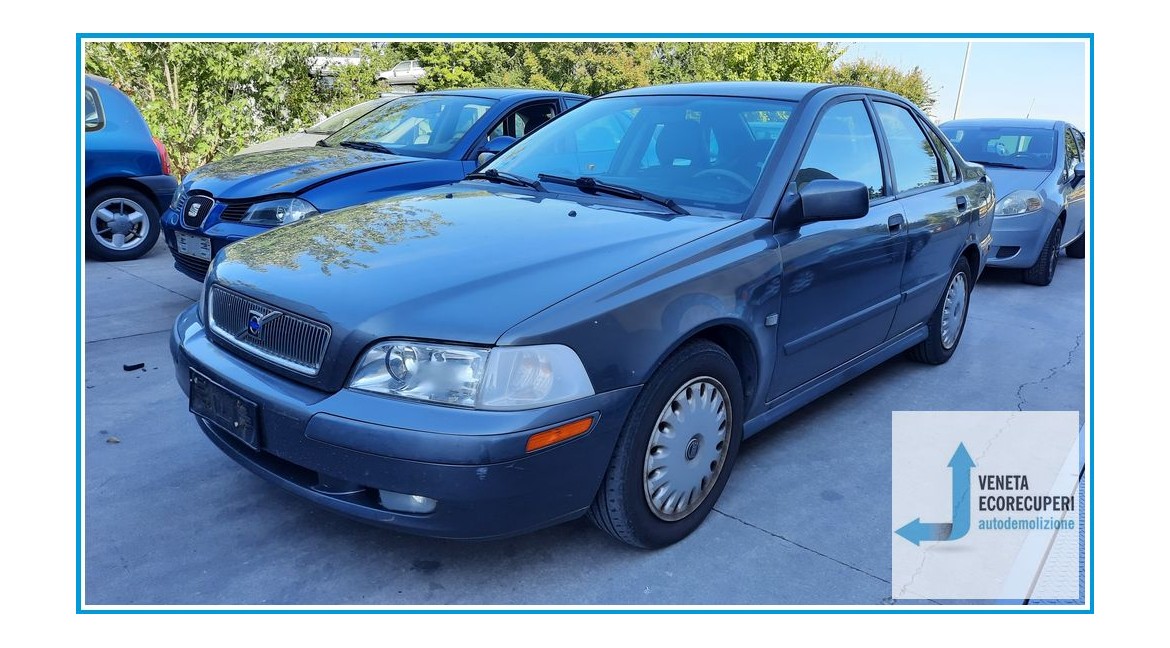 VOLVO S40 del 2001 parti...