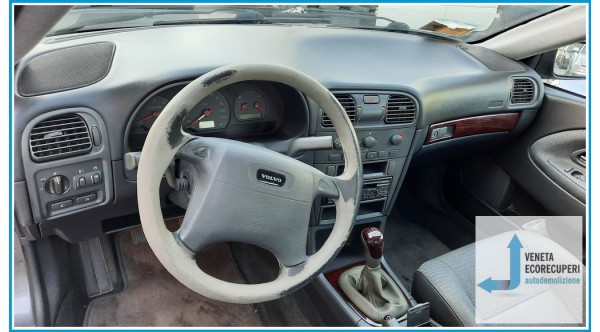 VOLVO S40 del 2001 parti usate e ricambi - Tipo Motore D4192T4