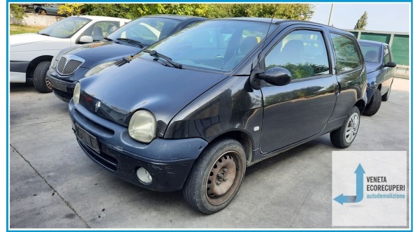 RENAULT TWINGO 1a Serie  del 2002 parti usate e ricambi - Tipo Motore D7FF7