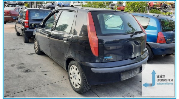 FIAT PUNTO 1N/1P del 2000 parti usate e ricambi - Tipo Motore 188A5000
