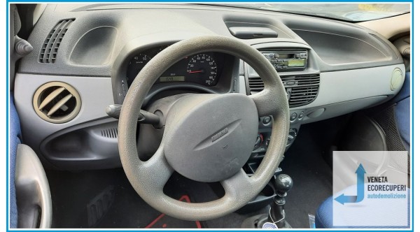 FIAT PUNTO 1N/1P del 2000 parti usate e ricambi - Tipo Motore 188A5000