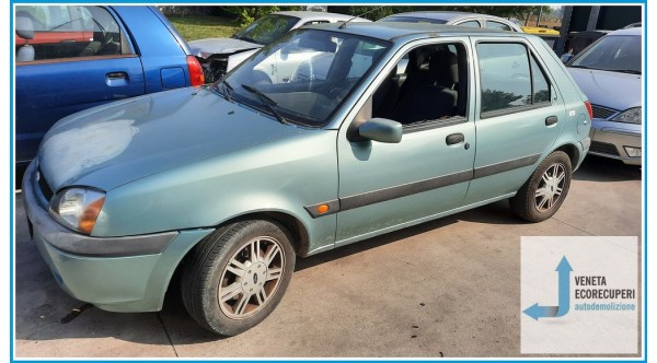 FORD FIESTA DX del 2001 parti usate e ricambi - Tipo Motore DHF